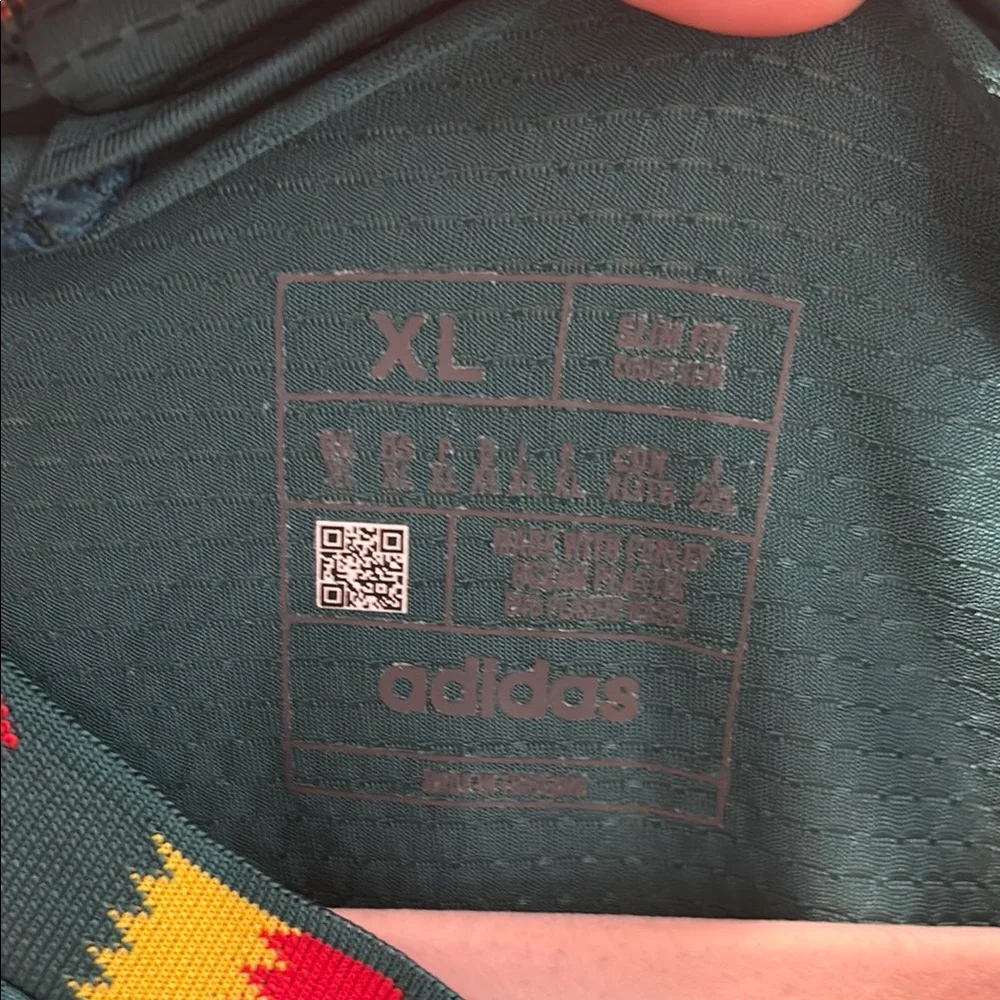Men’s LA Galaxy Chicharito away jersey XL youth